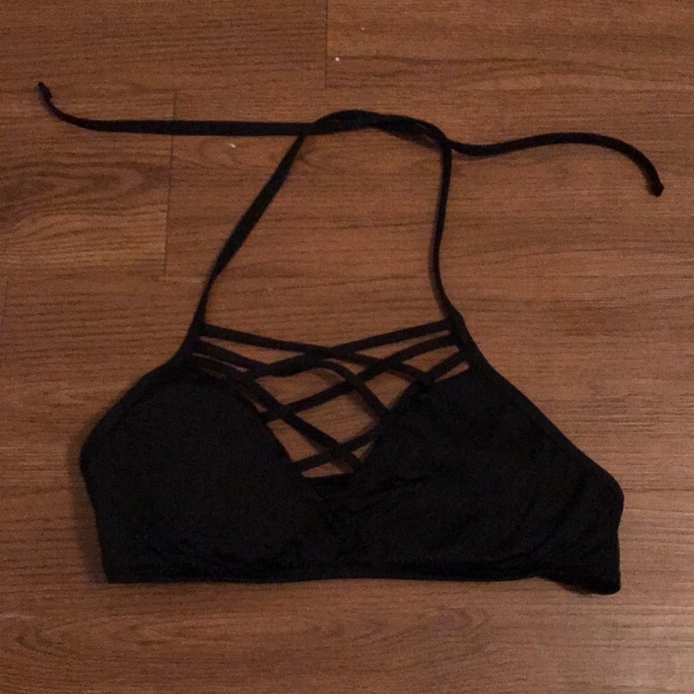 DONATING SOON Strappy bikini top